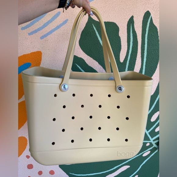 BOGG BAG Butter Yellow Tote (RARE/SOLD OUT) - Picture 2 of 3